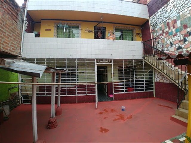 Casa de 8 alcobas en venta en Cristo Rey, Medellín, 510 m² · foto 16 de 18