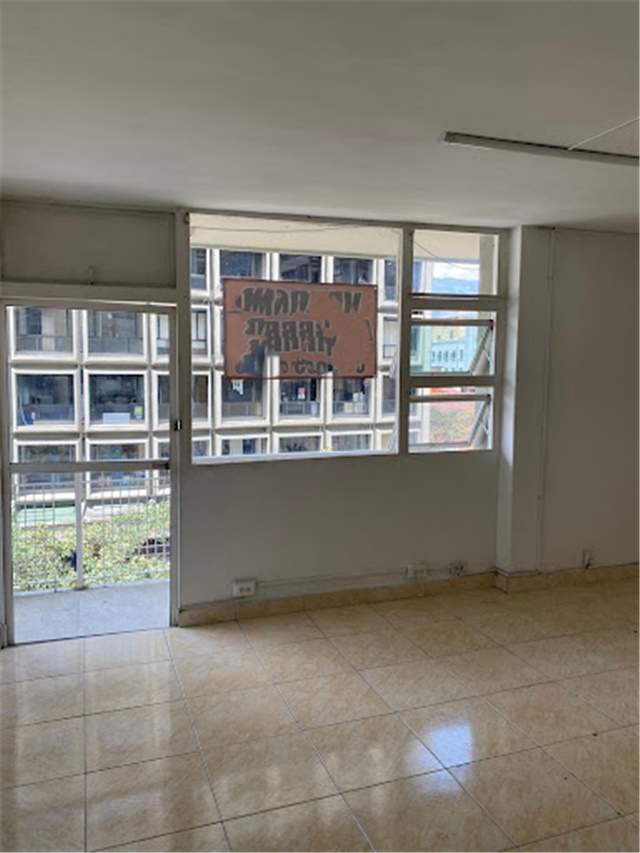 Oficina en venta en La Candelaria, Medellín, 212 m² · foto 10 de 10