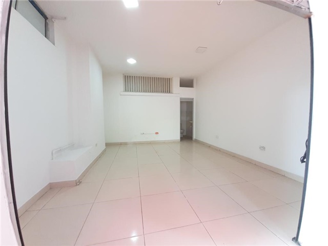 Local en Arriendo - Vista 2