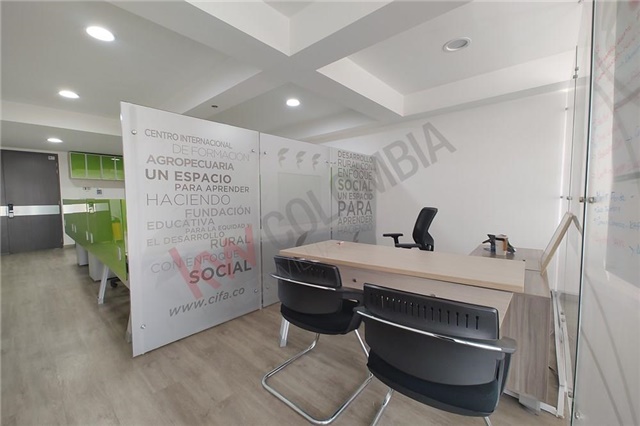 Oficina en Arriendo - Vista 4