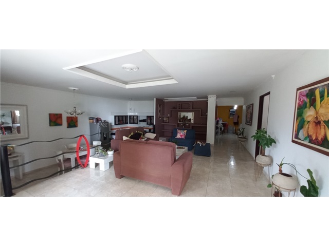 Casa de 5 alcobas en venta en La Reforma, Cali, 400 m² · foto 14 de 24