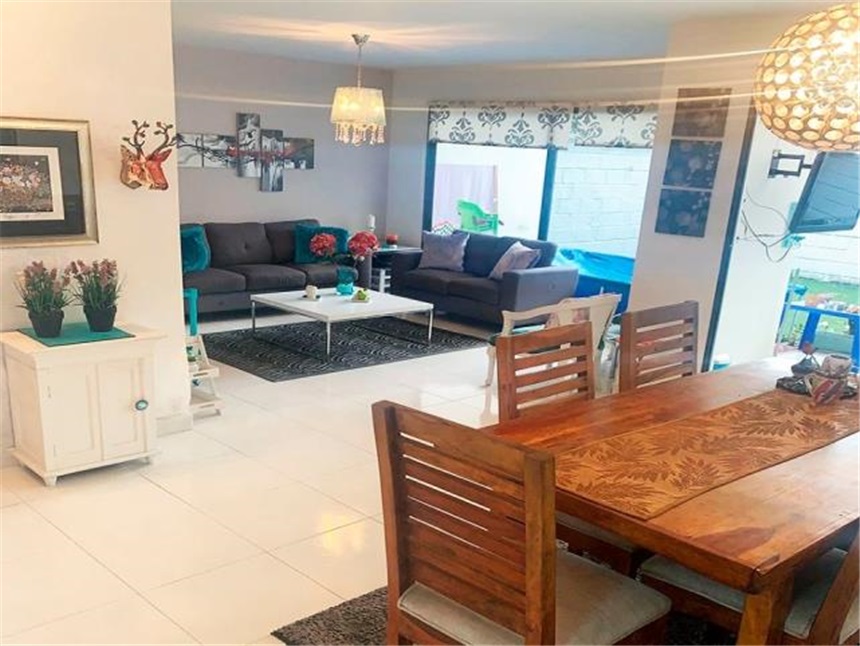 Casa de 4 alcobas en venta en Loma De Los Gonzalez, Medellín, 250 m² · foto 4 de 18