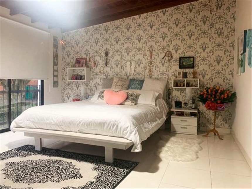 Casa de 4 alcobas en venta en Loma De Los Gonzalez, Medellín, 250 m² · foto 9 de 18
