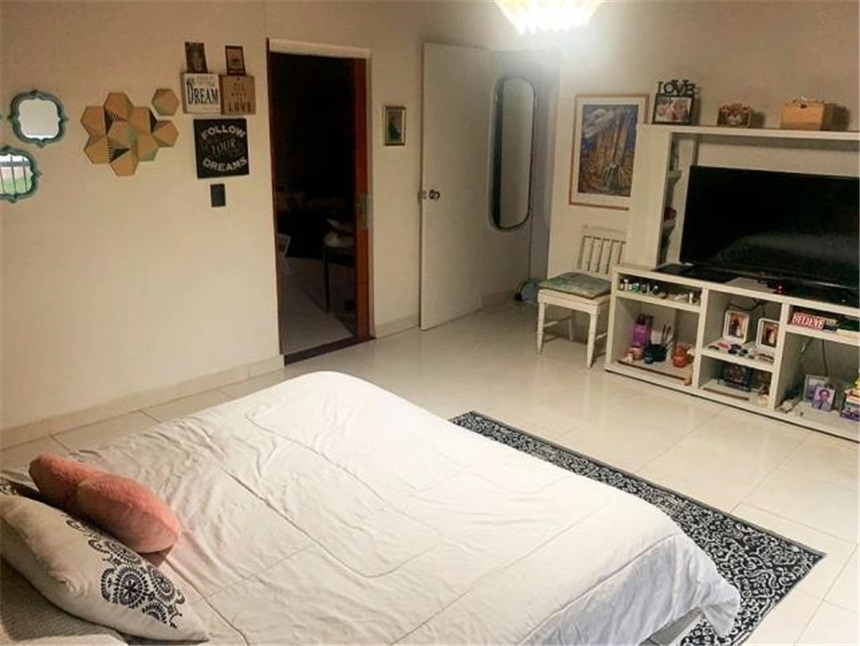Casa de 4 alcobas en venta en Loma De Los Gonzalez, Medellín, 250 m² · foto 10 de 18