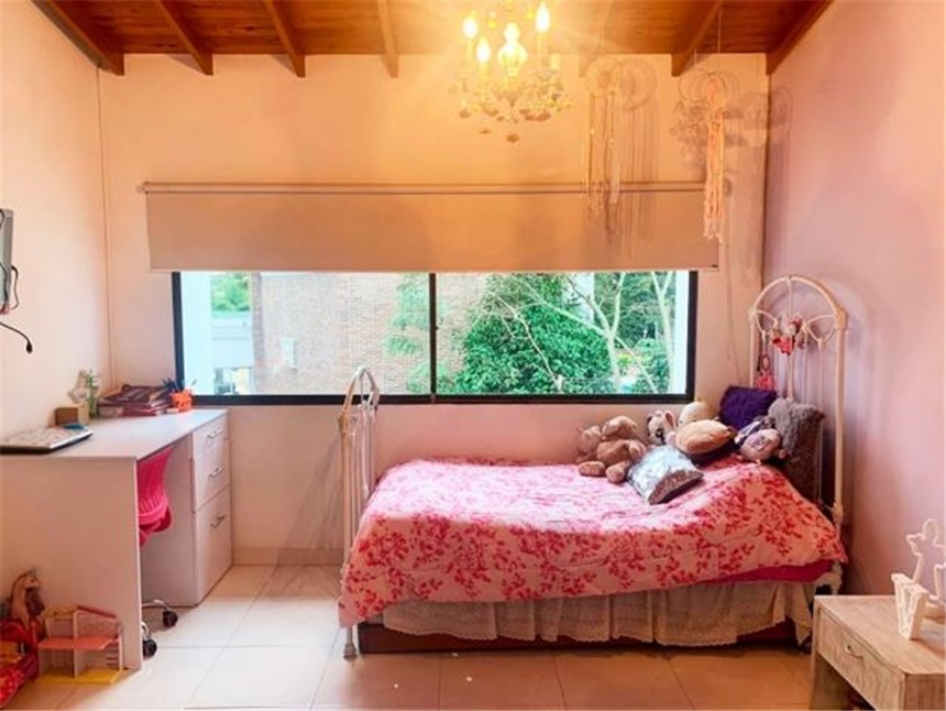 Casa de 4 alcobas en venta en Loma De Los Gonzalez, Medellín, 250 m² · foto 11 de 18