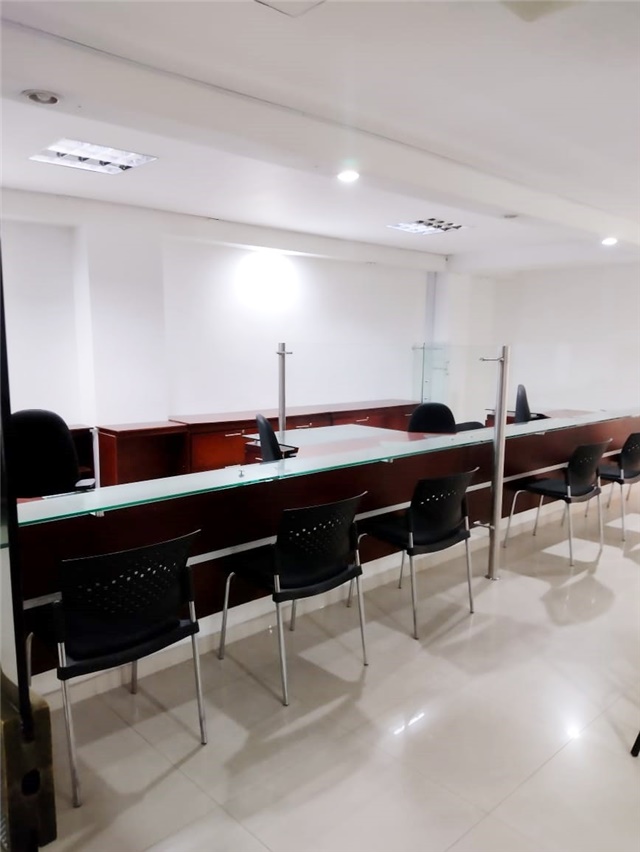 Oficina en Arriendo - Vista 2