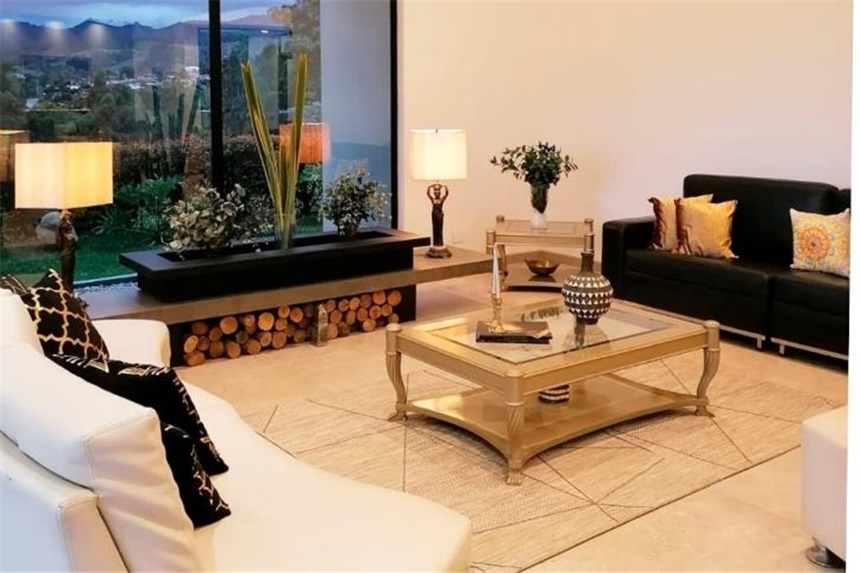 Casa de 3 alcobas en venta en Llano Grande, Rionegro, 450 m² · foto 2 de 15