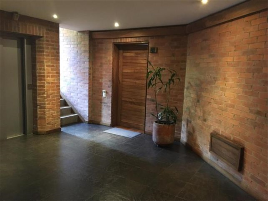 Apartamento de 3 alcobas en venta en Los Rosales, Bogotá, 172 m² · foto 11 de 21