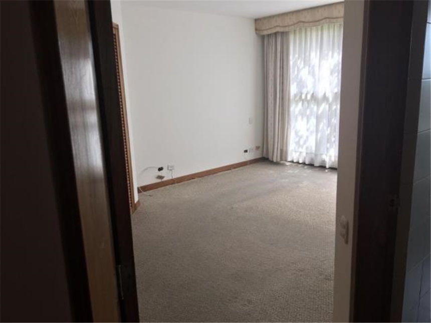 Apartamento de 3 alcobas en venta en Los Rosales, Bogotá, 172 m² · foto 5 de 21