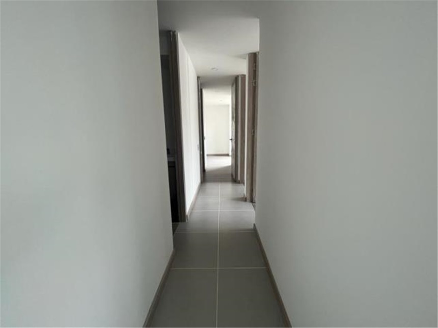 Apartamento en venta en Avenida Kevin Angel, Manizales · foto 5 de 12