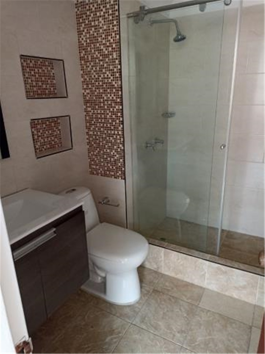 Casa de 5 alcobas en venta en San Jose De Bavaria, Bogotá, 320 m² · foto 19 de 19