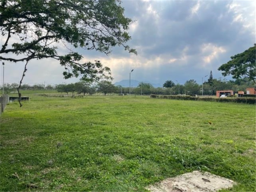 Lote en venta en La Riverita, Cali, 1551 m² · foto 5 de 6