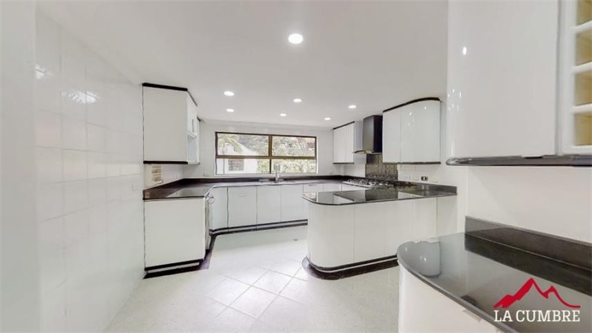 Apartamento de 3 alcobas en arriendo en San Lucas, Medellín, 500 m² · foto 6 de 20