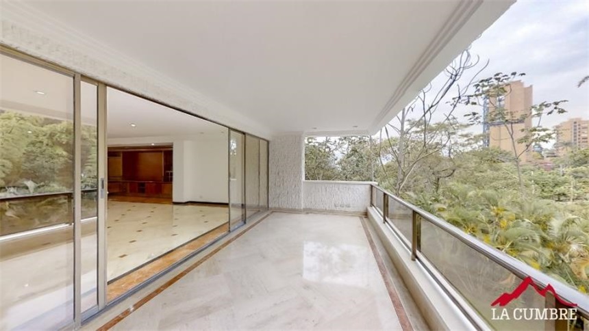 Apartamento de 3 alcobas en arriendo en San Lucas, Medellín, 500 m² · foto 4 de 20