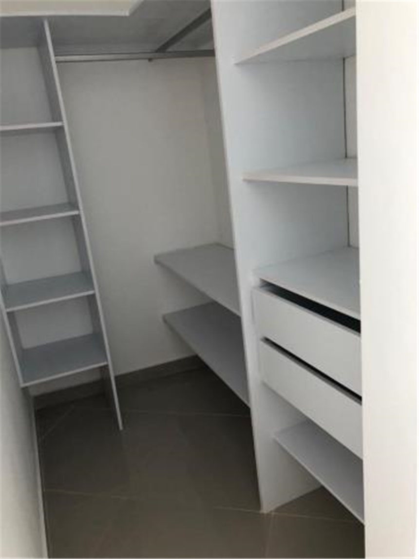 Apartamento de 2 alcobas en venta en Crespo, Cartagena, 124 m² · foto 7 de 8