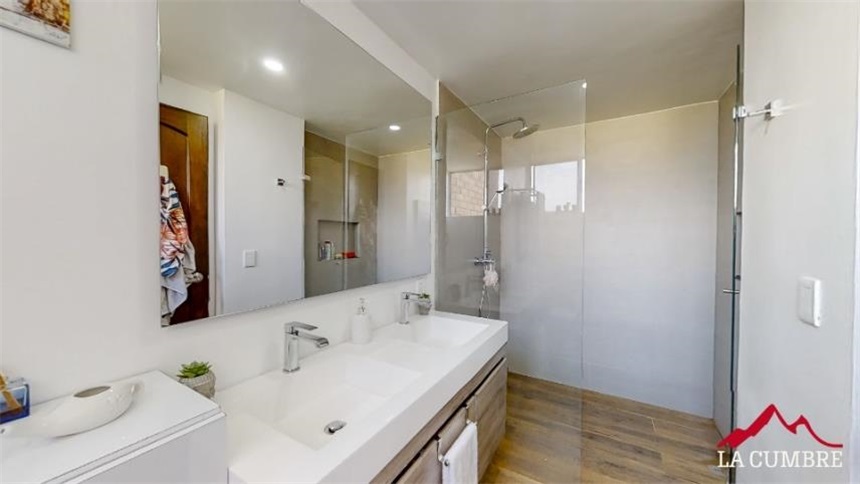 Apartamento de 3 alcobas en venta en El Poblado, Medellín, 154 m² · foto 15 de 16