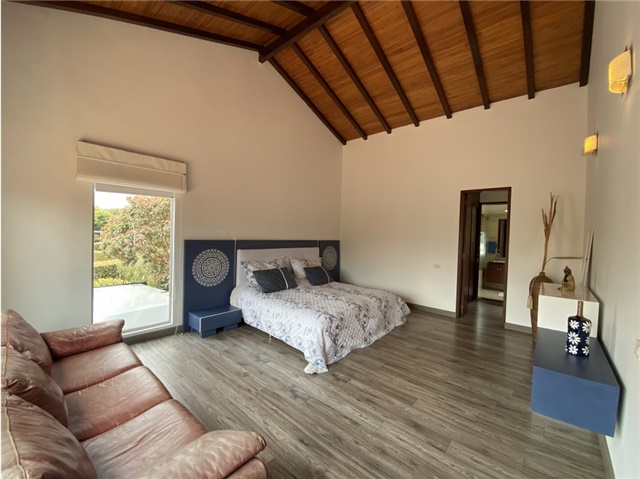 Casa de 4 alcobas en venta en Lagos De Torca, Bogotá, 437 m² · foto 16 de 24