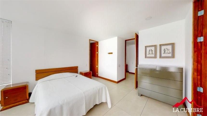 Apartamento de 2 alcobas en arriendo en El Tesoro, Medellín, 122 m² · foto 11 de 12