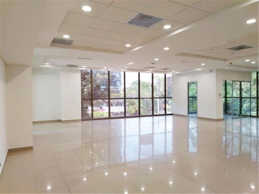 Oficina en arriendo en Milla De Oro, Medellín, 419 m² · foto 12 de 19