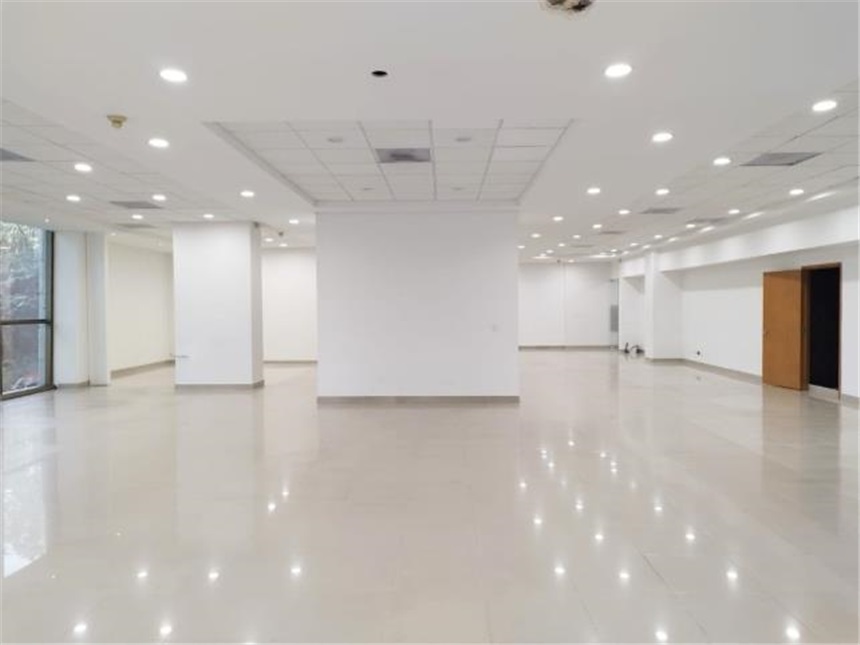 Oficina en Arriendo - Vista 2