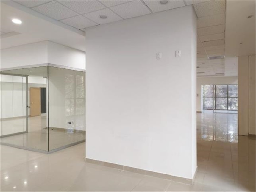Oficina en Arriendo - Más