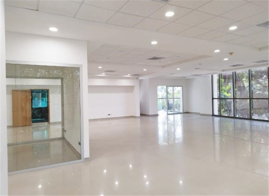 Oficina en arriendo en Milla De Oro, Medellín, 419 m² · foto 10 de 19