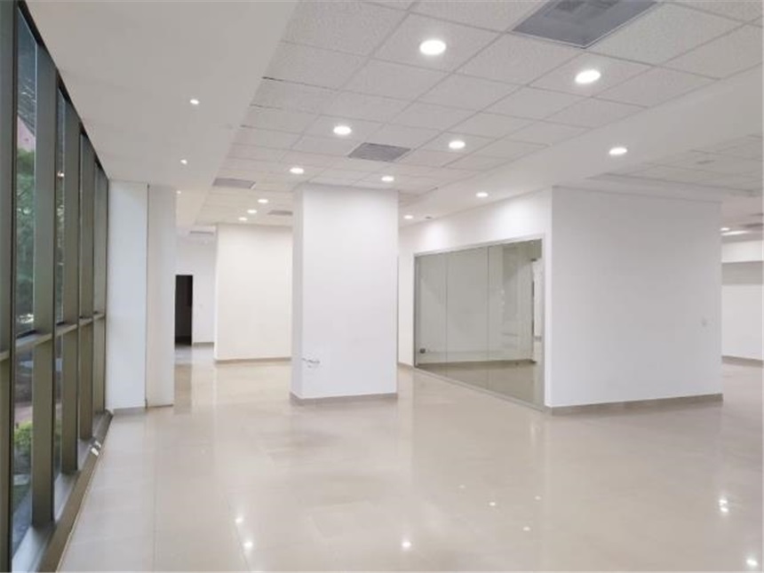 Oficina en arriendo en Milla De Oro, Medellín, 419 m² · foto 11 de 19