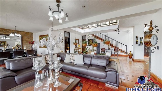 Casa de 5 alcobas en venta en El Chingui, Envigado · foto 3 de 20