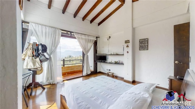 Casa de 5 alcobas en venta en El Chingui, Envigado · foto 18 de 20