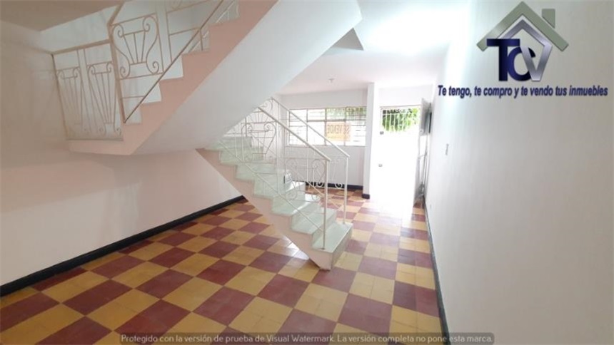 Casa de 5 alcobas en venta en San Francisco, Bucaramanga, 220 m² · foto 3 de 19