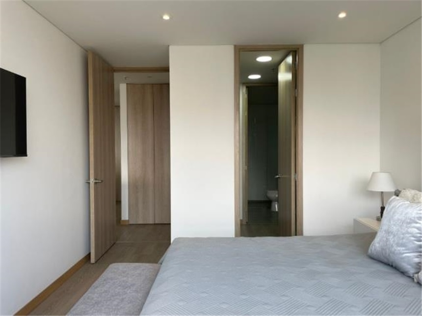 Apartamento en arriendo en Loma De Los Gonzalez, Medellín · foto 8 de 13