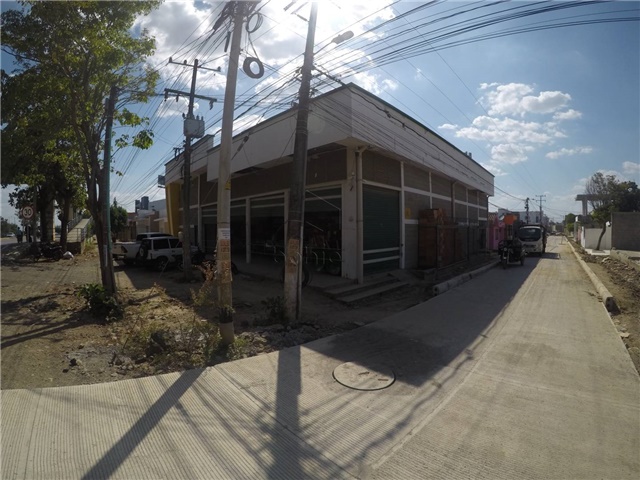 Local en arriendo en Mocari, Montería, 336 m² · foto 2 de 10