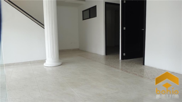 Edificio en venta en Centro, Montería, 500 m² · foto 2 de 22