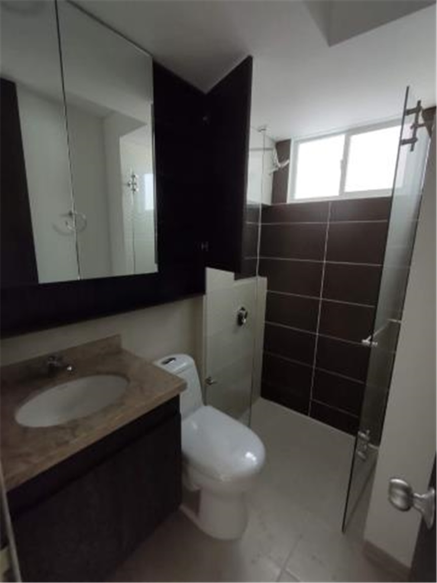 Apartamento de 2 alcobas en venta en Bochalema, Cali, 72 m² · foto 8 de 18