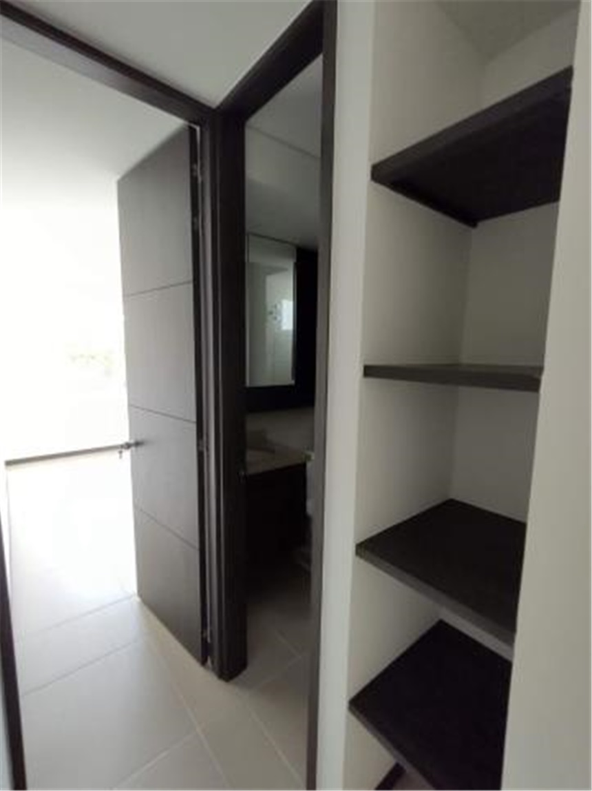 Apartamento de 2 alcobas en venta en Bochalema, Cali, 72 m² · foto 7 de 18