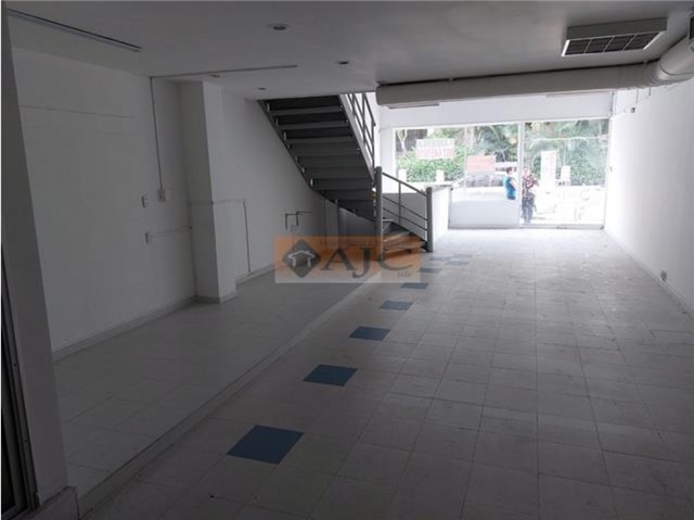 Local en Arriendo - Vista 2