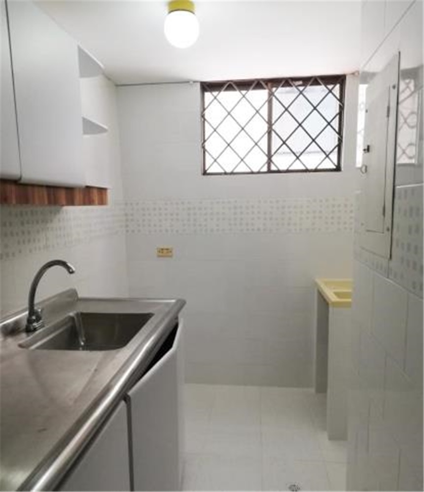 Piso – Bogotá, Chicó Lago - Más