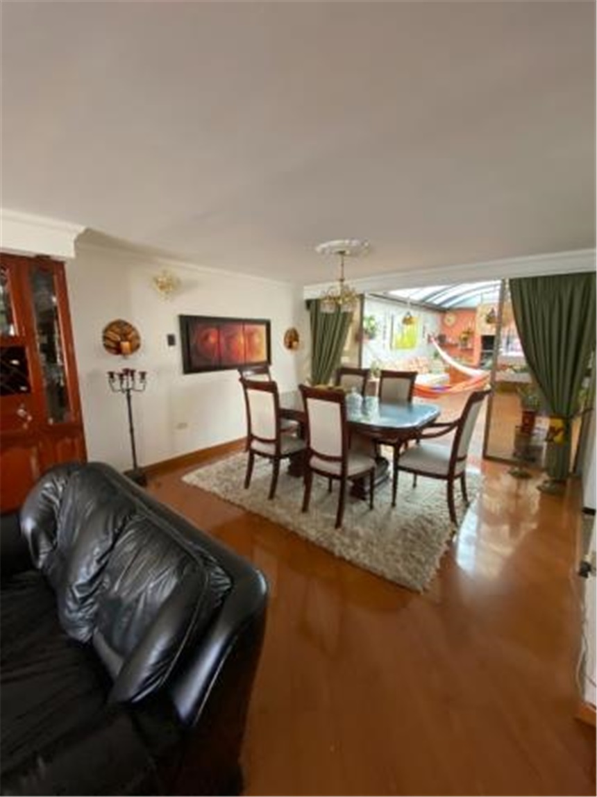 Casa en venta en Los Andes, Bogotá · foto 9 de 24