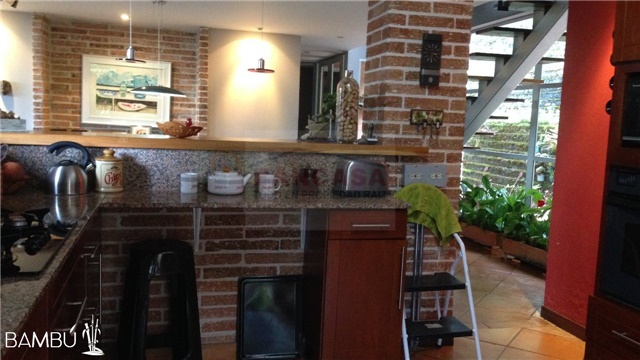Casa de 4 alcobas en venta en Loma Del Escobero, Envigado, 293 m² · foto 13 de 17