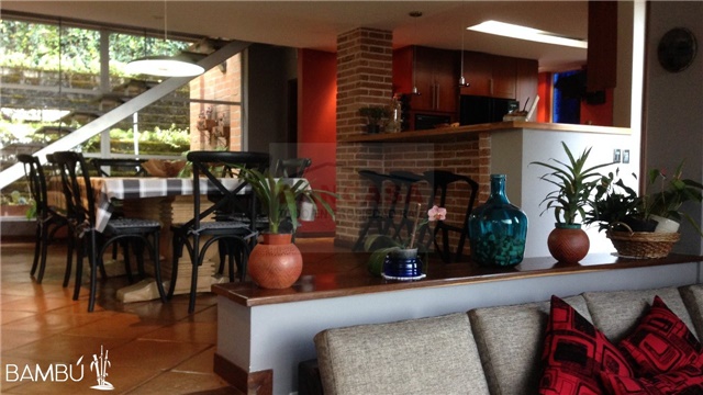 Casa de 4 alcobas en venta en Loma Del Escobero, Envigado, 293 m² · foto 14 de 17