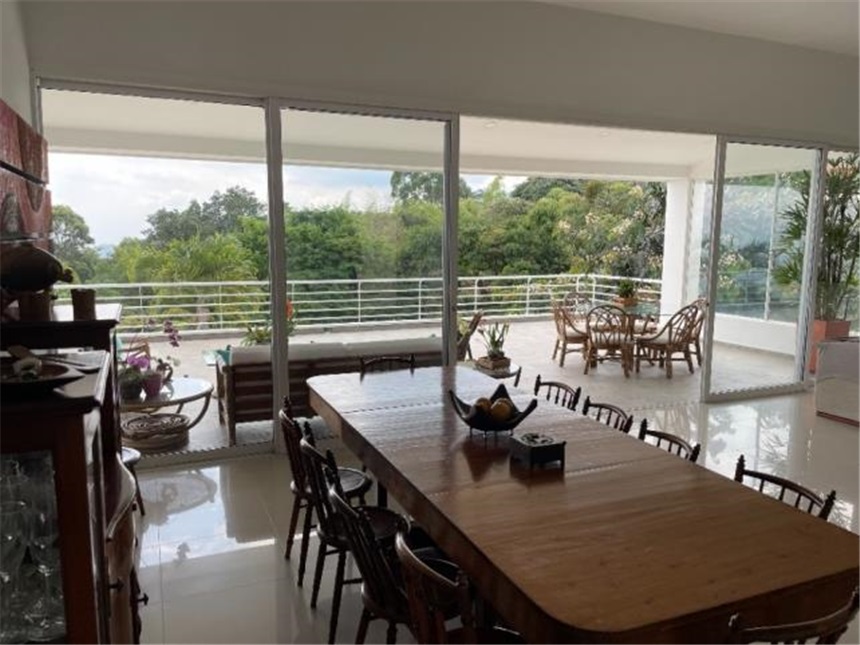 Casa de 6 alcobas en venta en Miravalle Dapa, Yumbo · foto 4 de 24