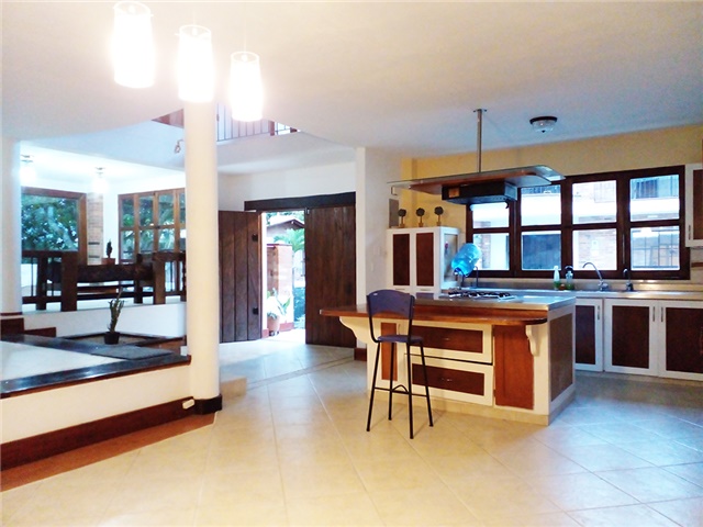 Casa de 3 alcobas en venta en Las Lomitas, Sabaneta, 412 m² · foto 5 de 19