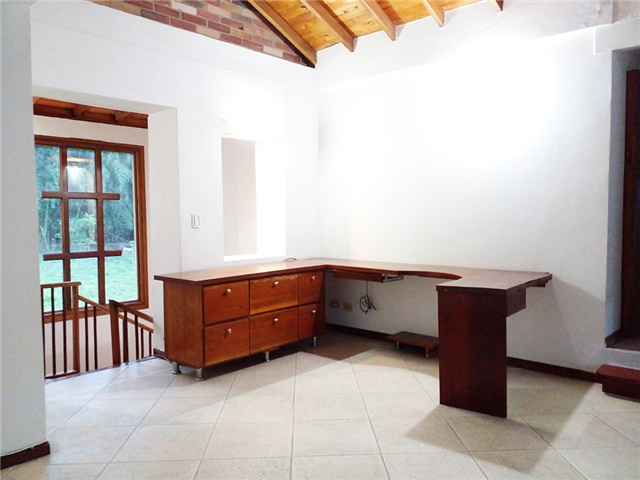 Casa de 3 alcobas en venta en Las Lomitas, Sabaneta, 412 m² · foto 8 de 19
