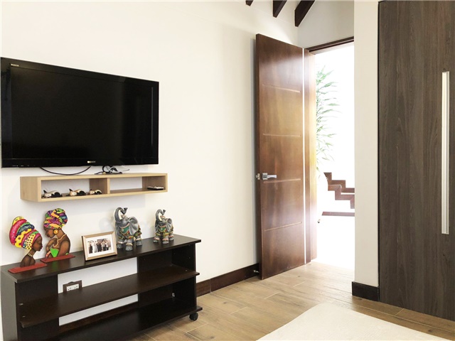 Casa de 3 alcobas en venta en Las Palmas, Medellín, 500 m² · foto 11 de 18
