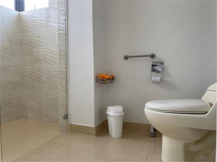 Apartamento de 3 alcobas en venta en Castropol, Medellín, 188 m² · foto 16 de 18