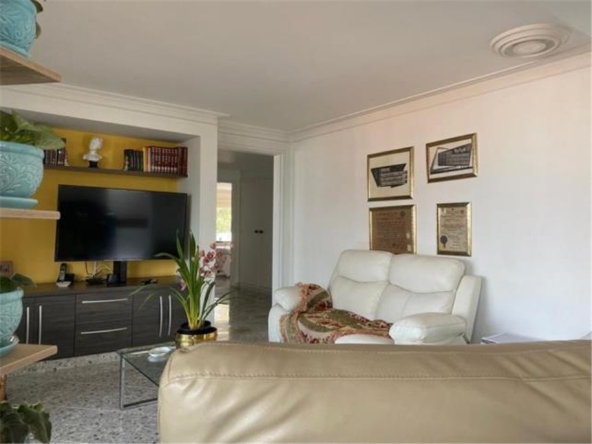 Apartamento de 3 alcobas en venta en Castropol, Medellín, 188 m² · foto 9 de 18