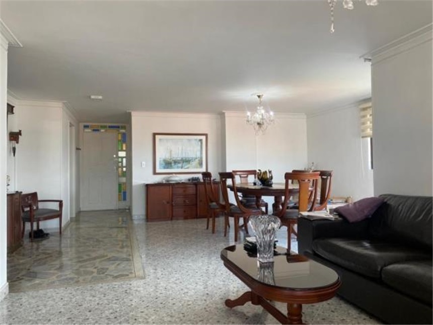 Apartamento de 3 alcobas en venta en Castropol, Medellín, 188 m² · foto 2 de 18