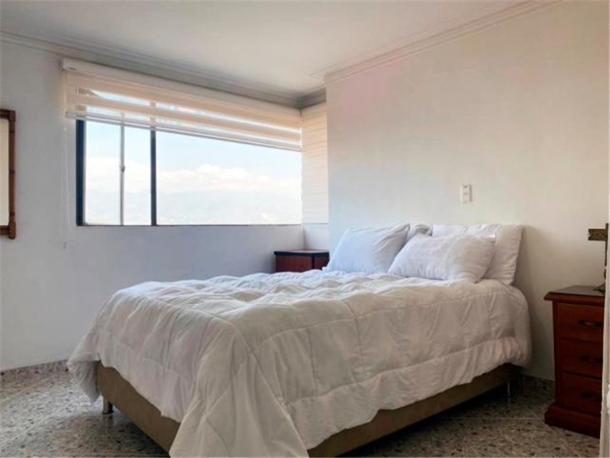 Apartamento de 3 alcobas en venta en Castropol, Medellín, 188 m² · foto 13 de 18
