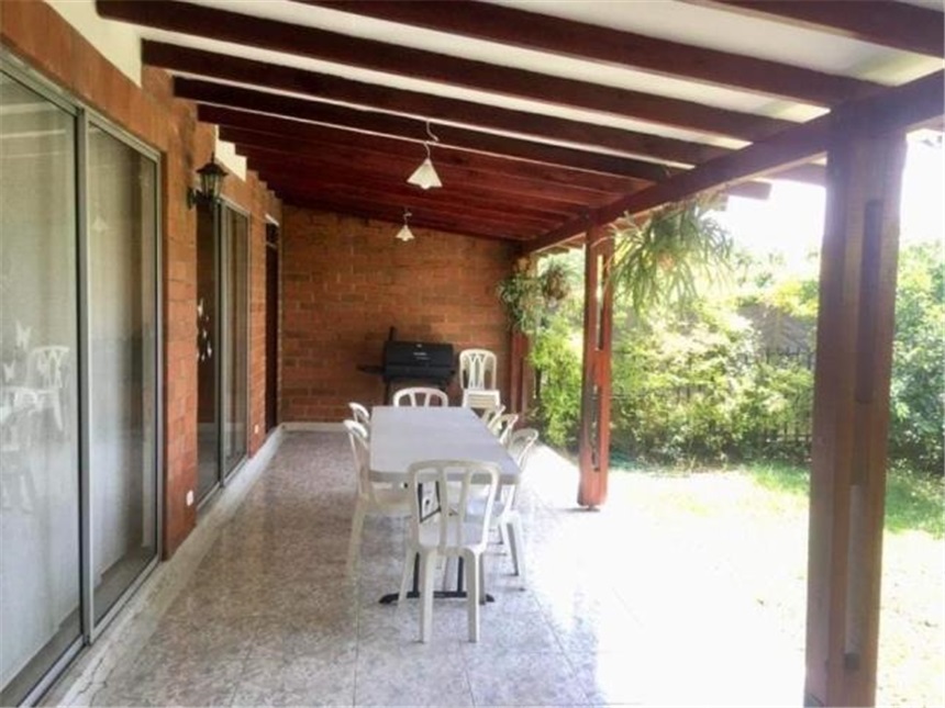 Casa de 3 alcobas en venta en Alfaguara, Jamundí, 180 m² · foto 10 de 24