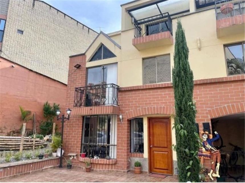 4BR House in La florida (210 m²) for Sale - 3